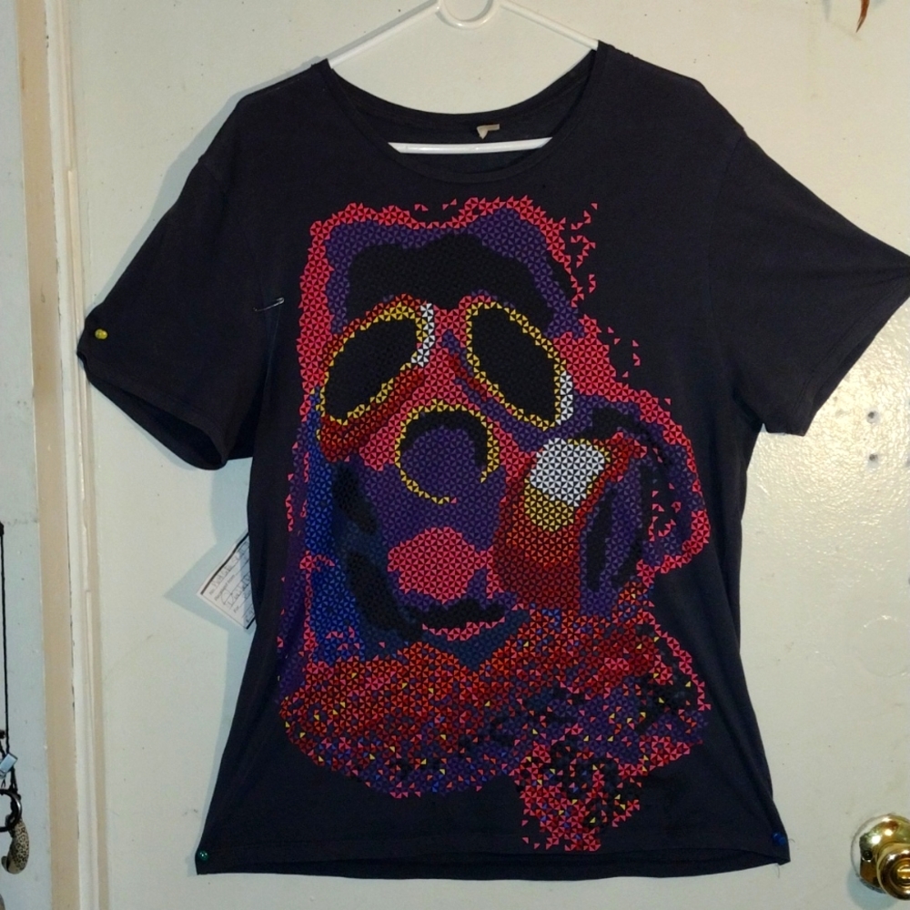 Gas Mask or Skull Face Image- Tee Shirt Size Men's Large-Done by H&M Divided Blu